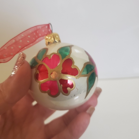 Vintage Hand painted glass Ornament - Picture 4 of 7